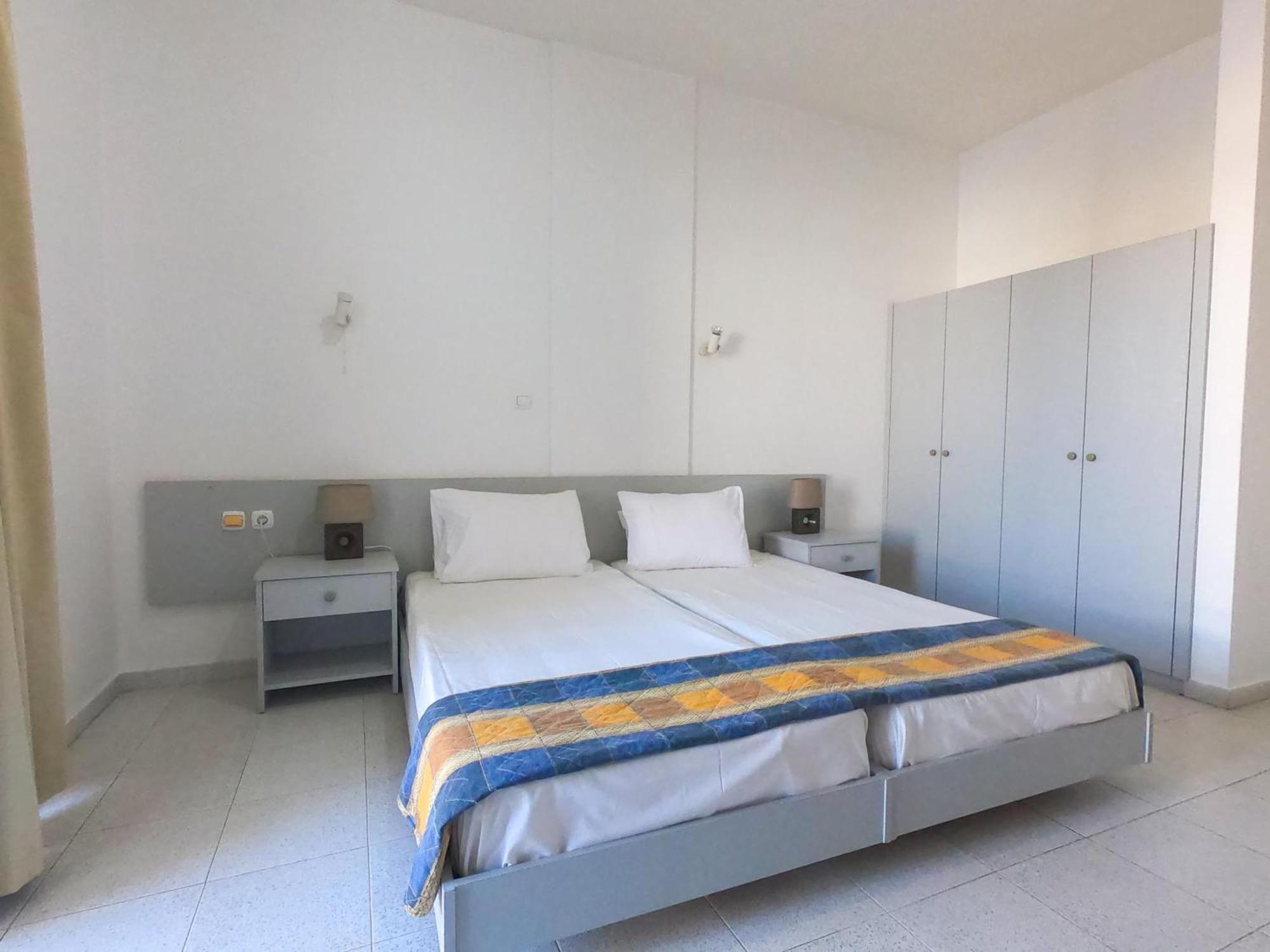Lefteris Apartments In Ialysos  Exterior photo