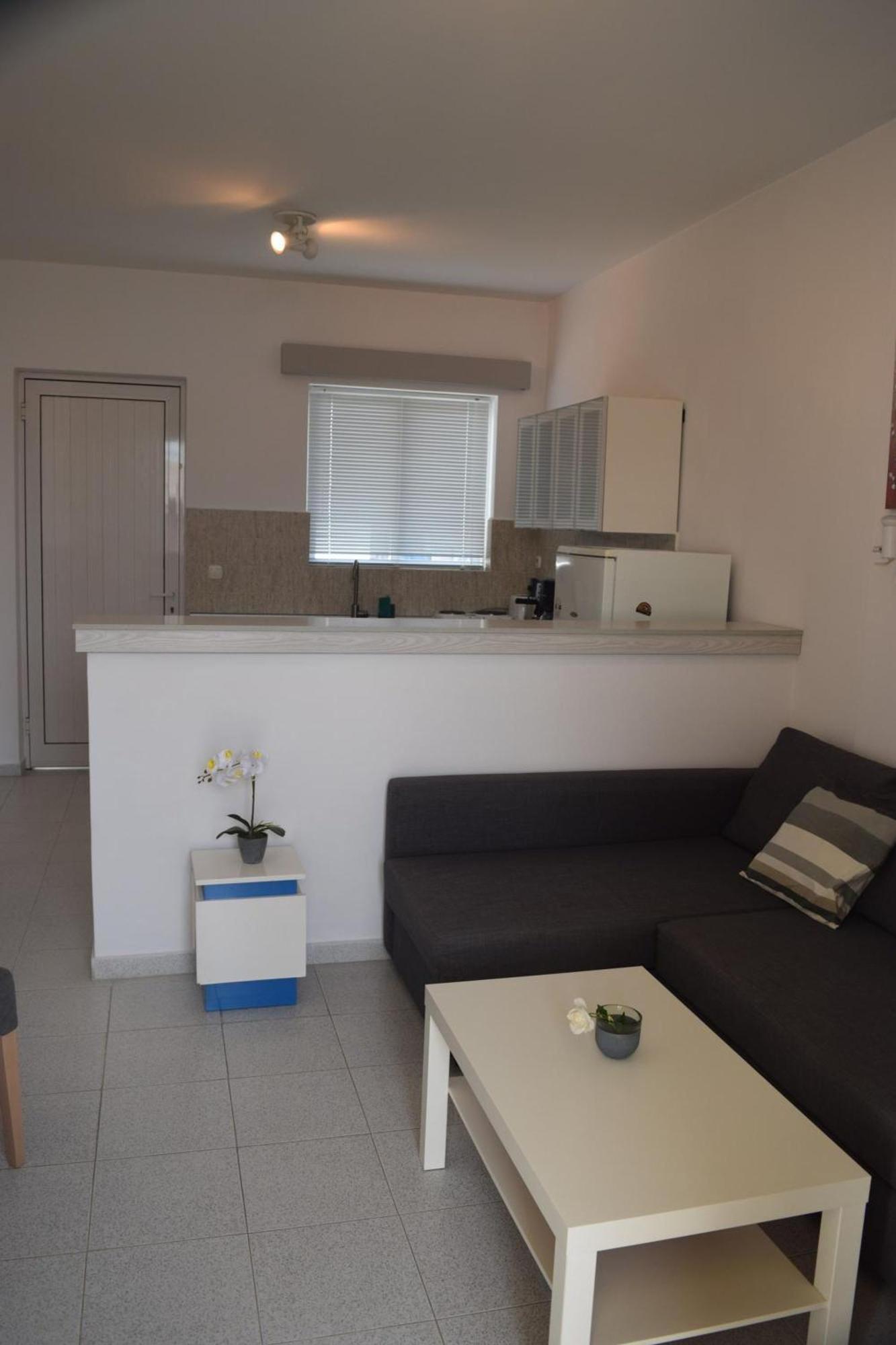 Lefteris Apartments In Ialysos  Exterior photo
