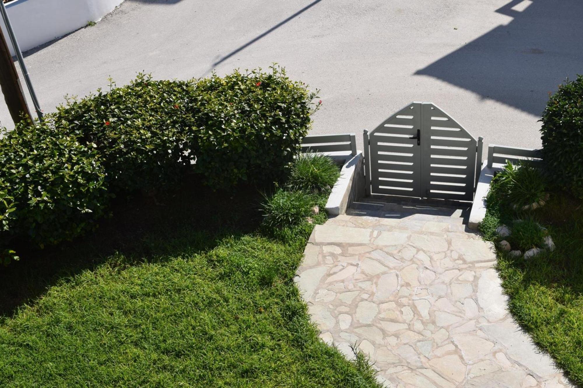 Lefteris Apartments In Ialysos  Exterior photo